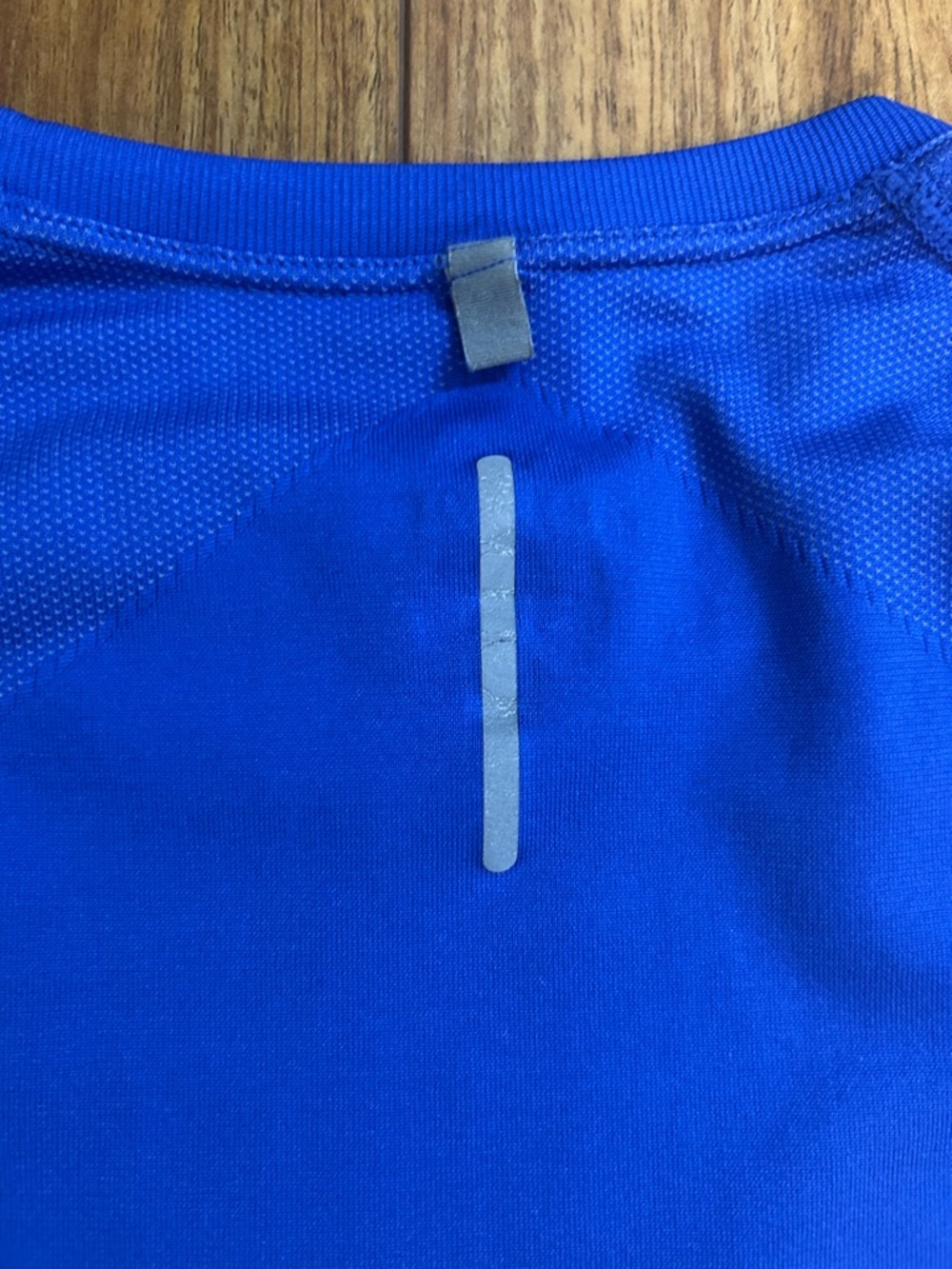 Nike Women’s Long Sleeve Dri-FIT Top - Royal/True Blue Size Small - Picture 6 of 6